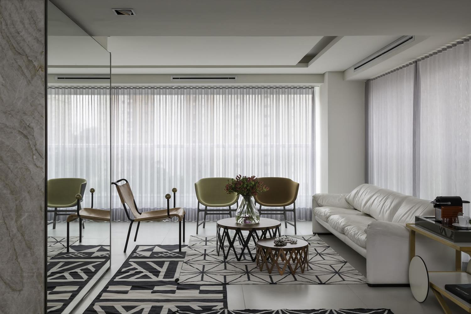 巴西 SP 市 LAF 公寓,木质与玻璃的现代混搭-1