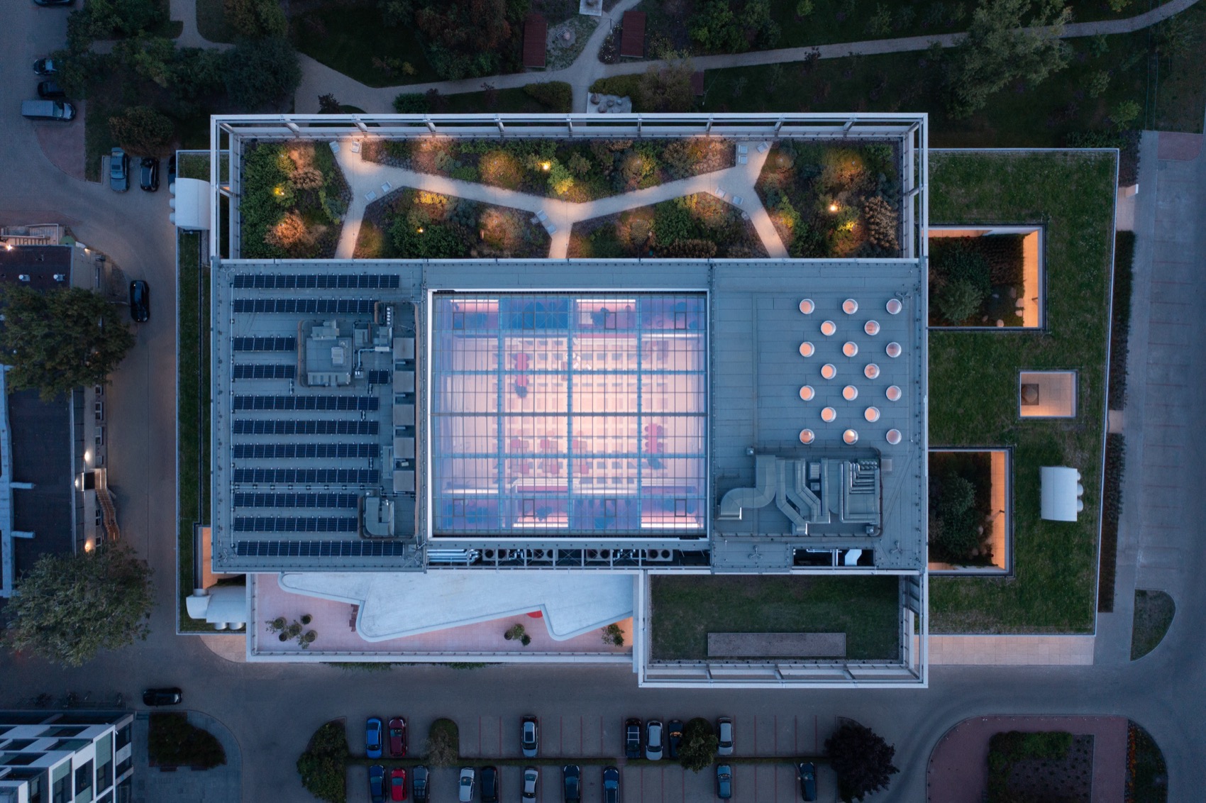 华沙大学心理学院新院楼丨波兰华沙丨Projekt Praga-101