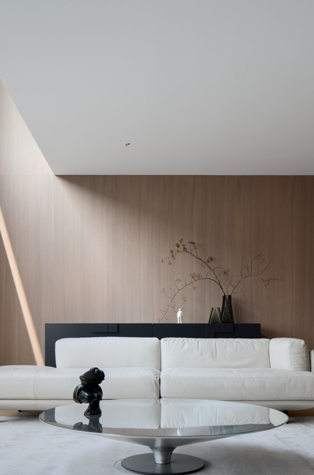 首发 x 大墨空间设计 | 329㎡极简大宅，空间的宁静与诗意-0