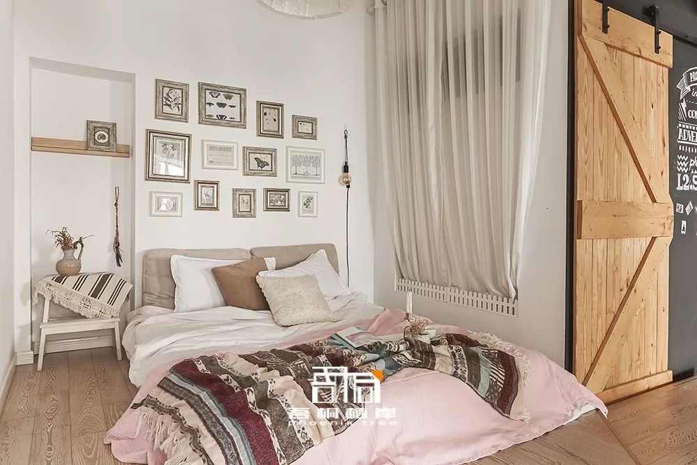 摄影师美女的家居艺术,软装搭配提升空间格调-45