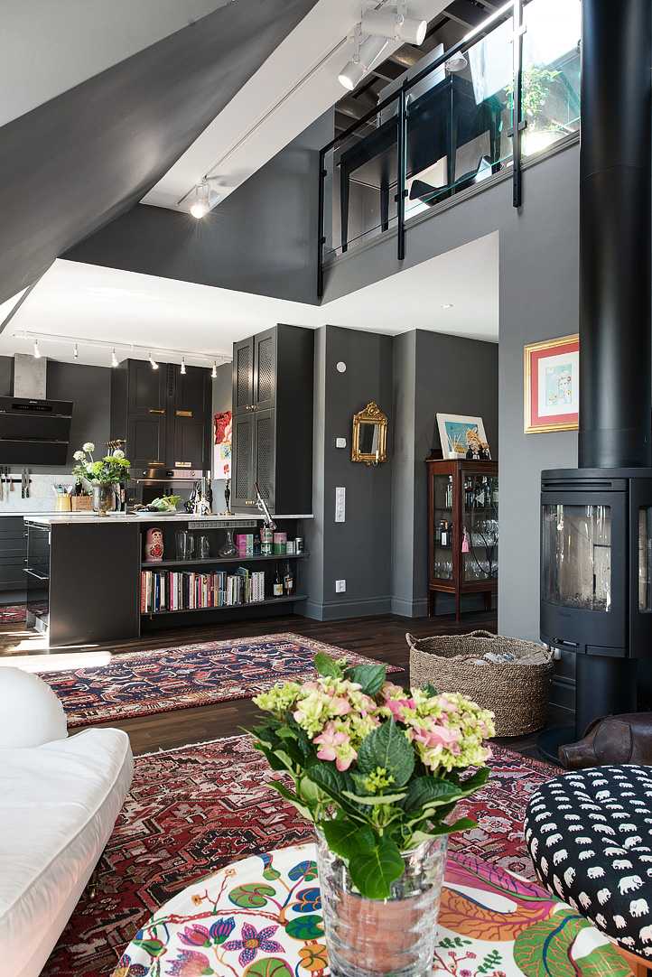 神秘魅力 | 瑞典哥特式顶层公寓设计-6