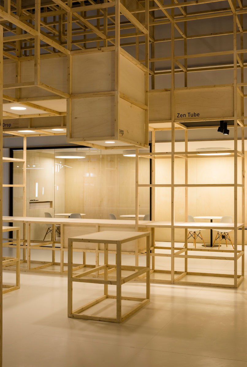 04 22 STAND ARKOSLIGHT EN LA FERIA LIGHT   BUILDING 2016 DE FRANKFURT-8