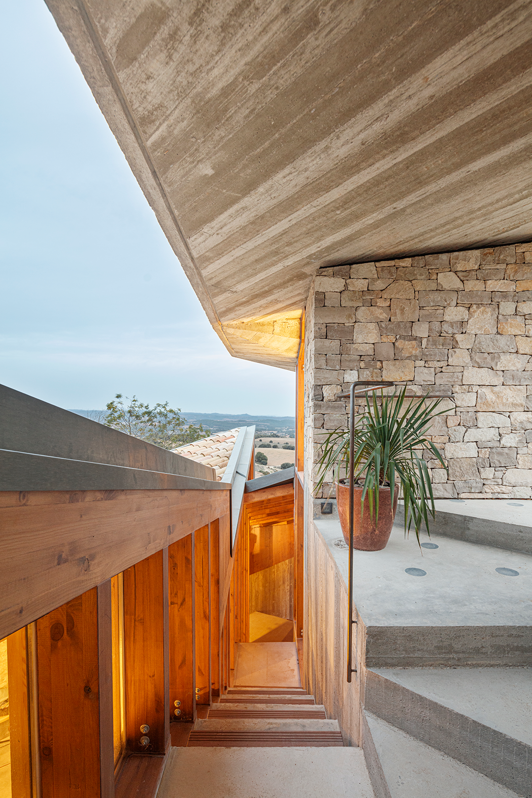 El Tiller 住宅兼工作室丨西班牙丨labaula-32