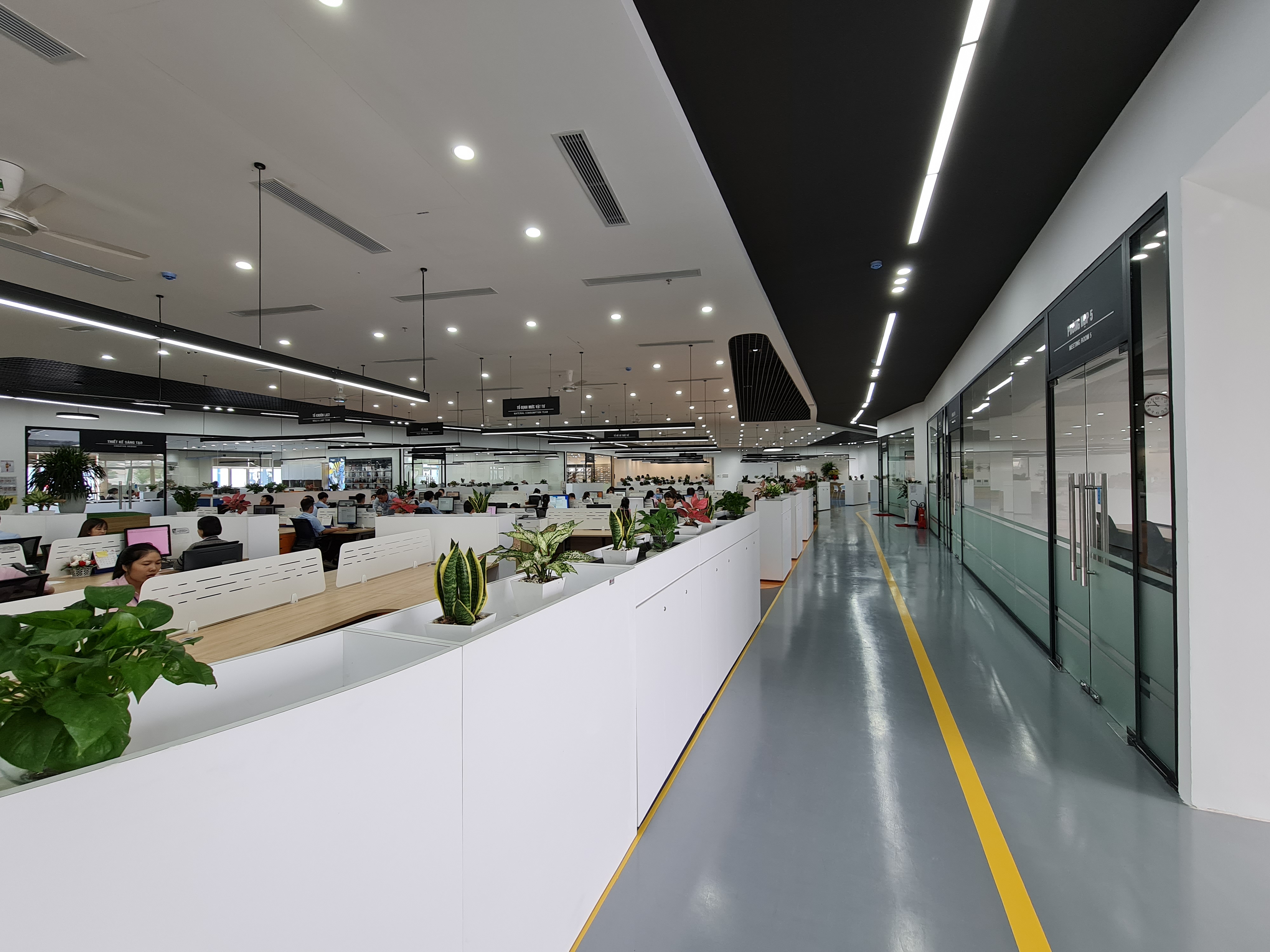 创新研发区设计展现 Biti's 集团精神-37