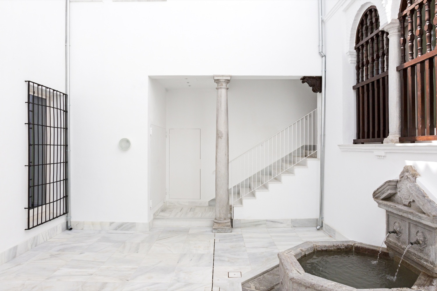 西班牙格拉纳达十八世纪老建筑翻新-31