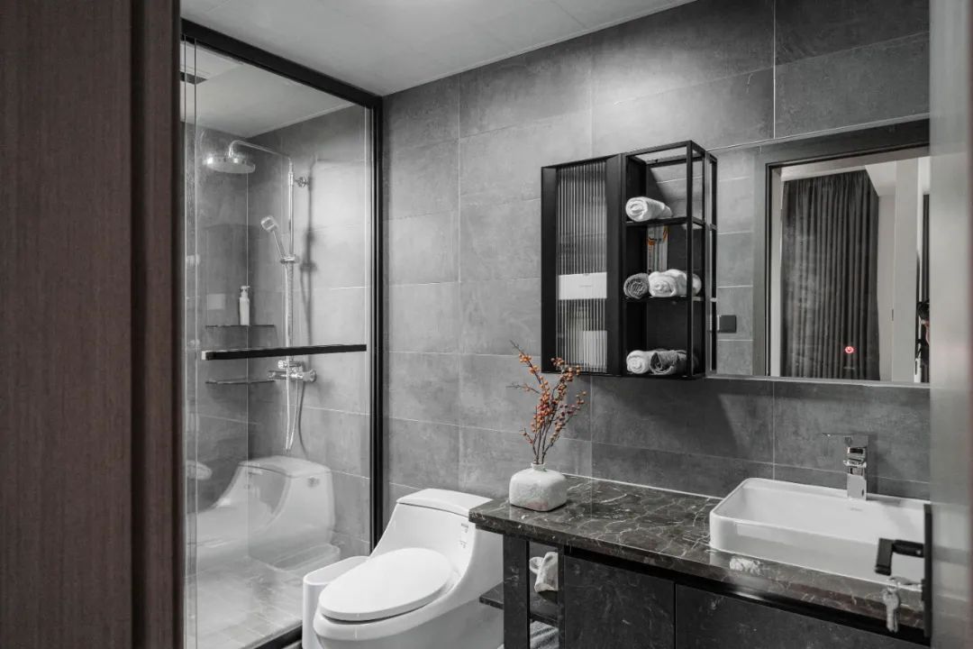 95后小夫妻550㎡婚房，演绎浪漫轻奢格 | 苏远芳设计-31