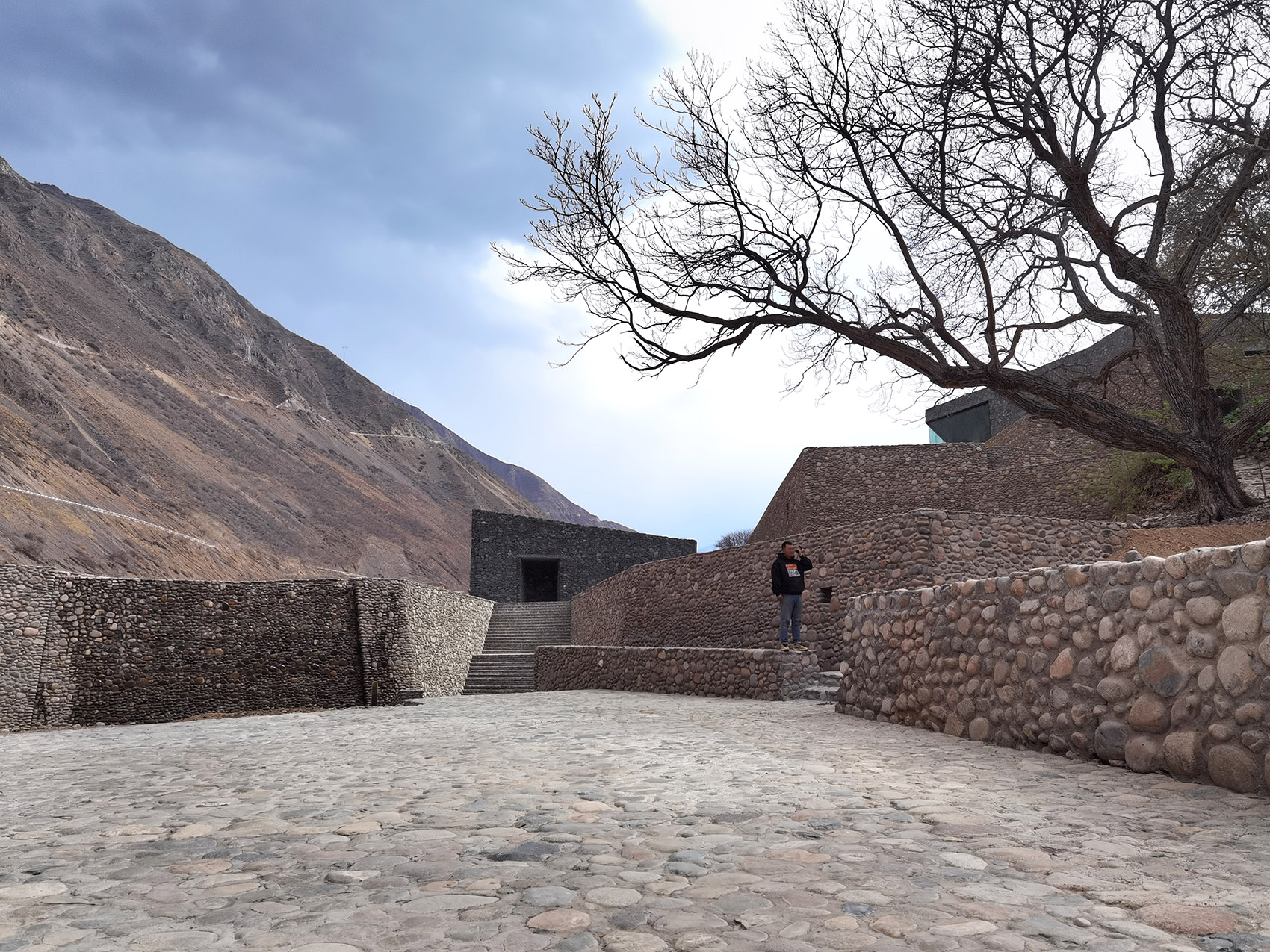 西藏曲孜卡壹捌陆伍酒庄 | 隐匿于雪山脚下的诗意酒香-31