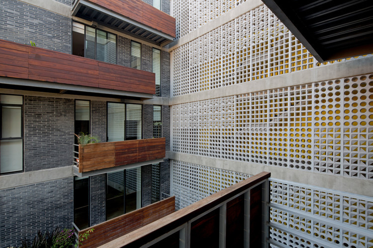 Barrank Building 墨西哥城南部公寓设计-18