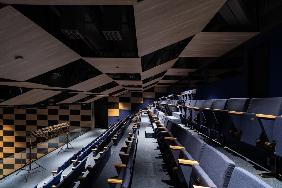 帕多瓦会展中心 | 隈研吾诠释意大利柱廊之美-37