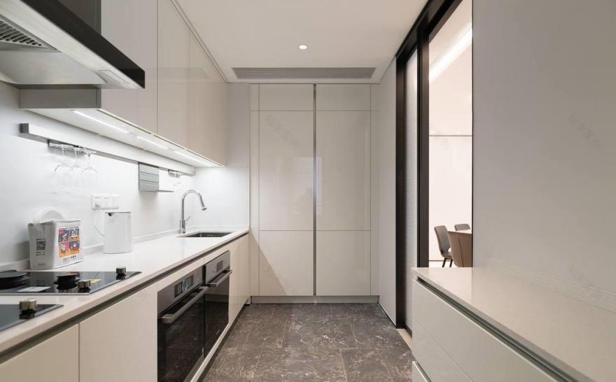 北欧风大平层注入活力色彩,展现高级美感-12