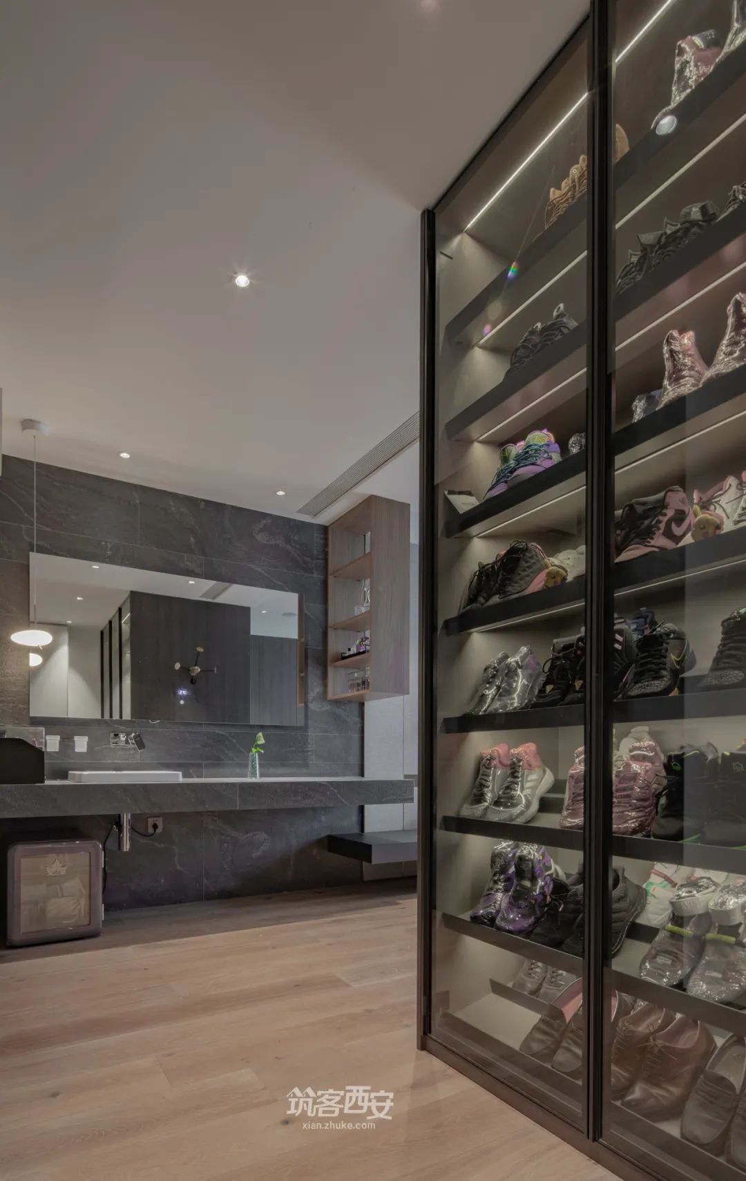 魔法设计师打造温馨家居,四口之家的新生活-75