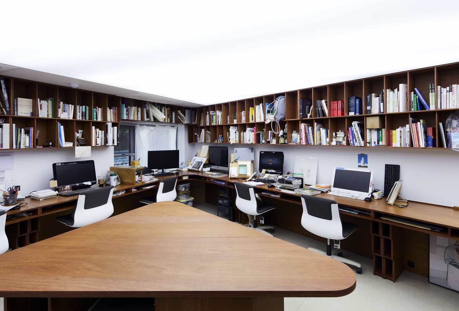 三角形的空间魔法 · 首尔延南地区建筑改造-72