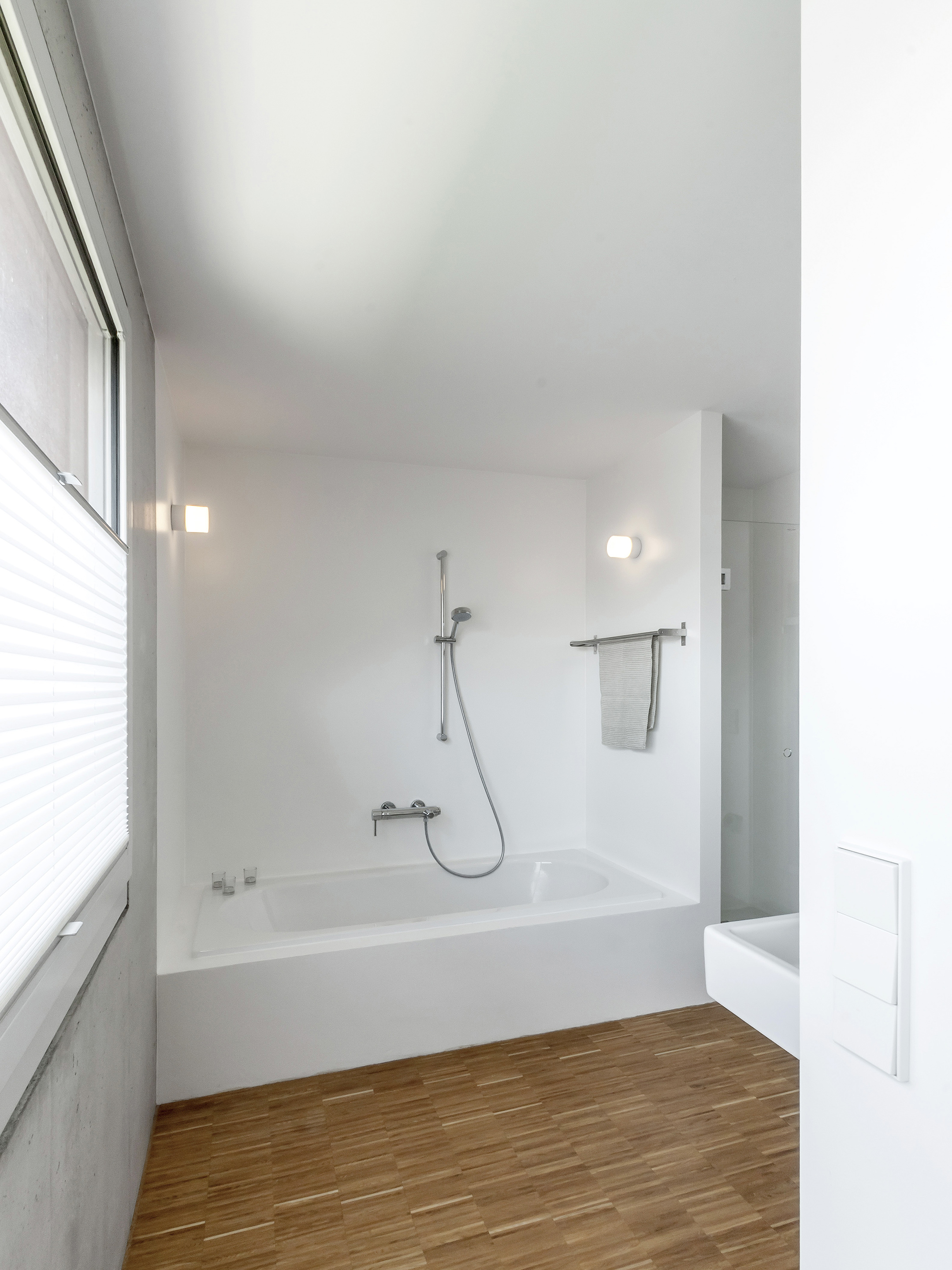 德国五彩斑斓小镇中的红色诗意住宅-41