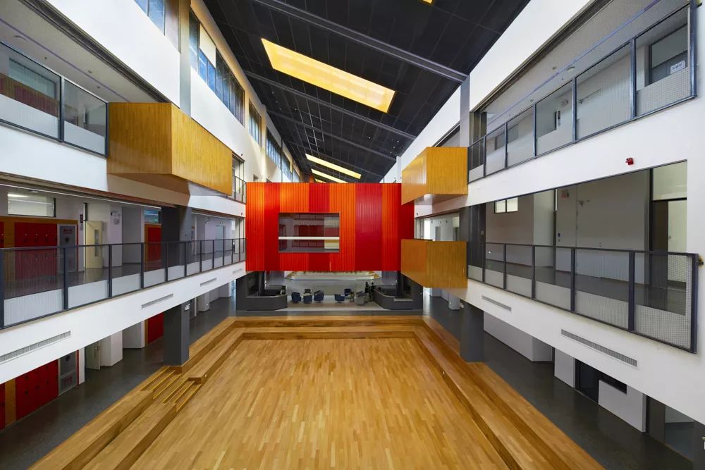 北京外国语大学附属如皋龙游湖学校的现代江南校园空间-17