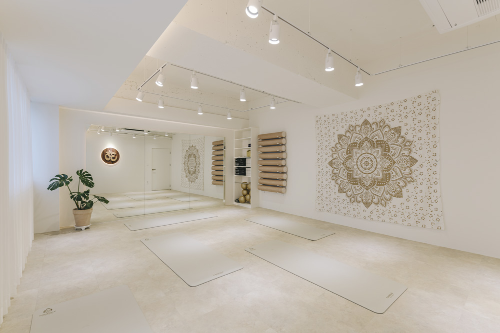 白色调的极简设计，韩国 Pilates 学院室内设计欣赏-4