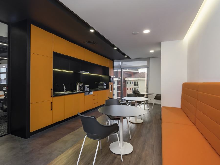 土耳其伊斯坦布尔办公室设计，温暖色调和周到空间 - 米尚丽零售设计网 MISUNLY- 美好品牌店铺空间发现者-7