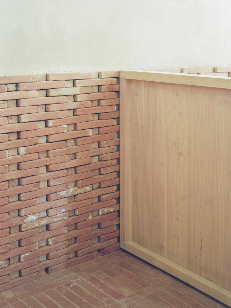 法国圣劳伦特杜瓦尔市 Pugets Artisanal Bakery 的艺术烘焙设计-30