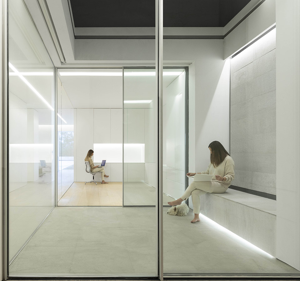 蓝色花园住宅，西班牙 / Fran Silvestre Arquitectos-17