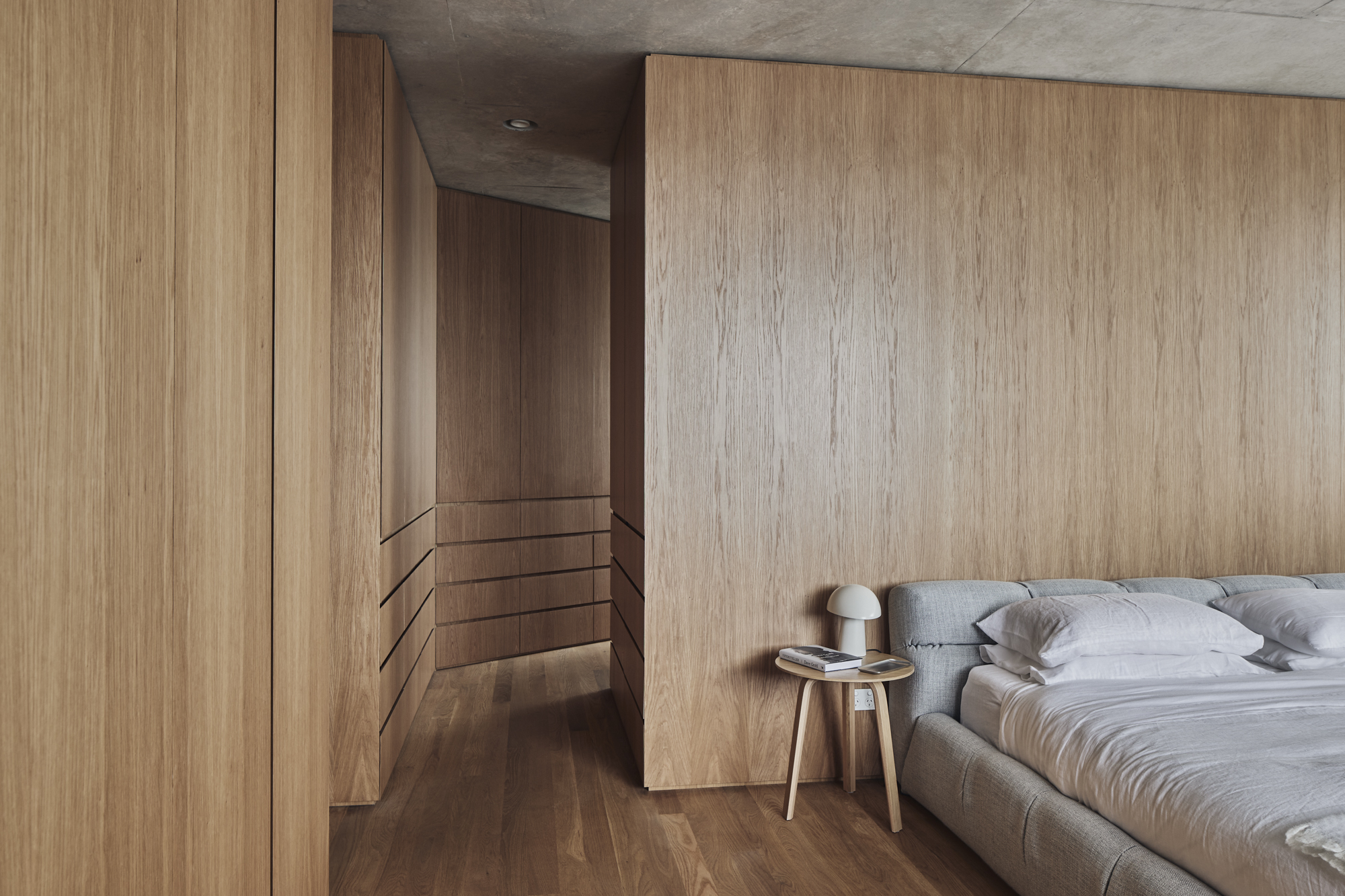 悉尼 Vaucluse 的"船板屋" | 巧妙利用规划限制,融入美景的设计惊喜-26