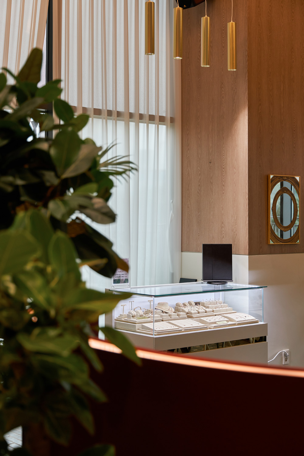 曲径通幽 | 55 平米餐厅的曲线魅力-19