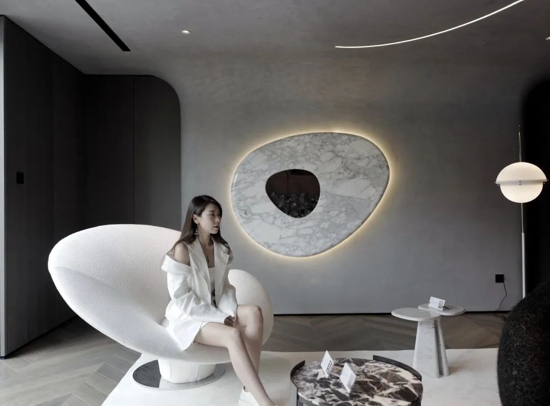孟也打造“外 WHYGARDEN”家居品牌,呈现极光主题空间-40