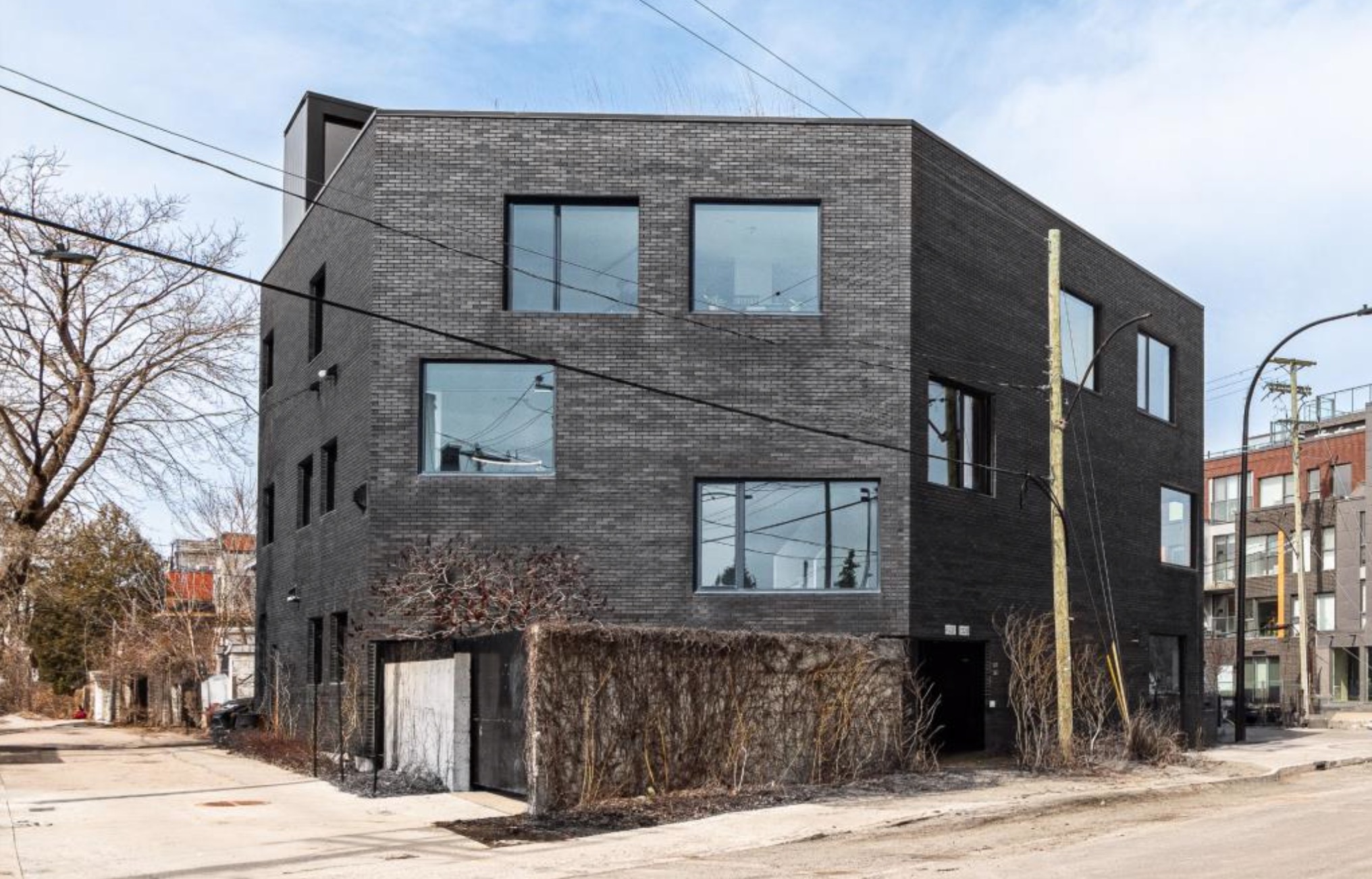 蒙特利尔旧工业建筑改造独特风格住宅丨加拿大蒙特利尔丨Joli Joli Design,Jacques Bilodeau等-1