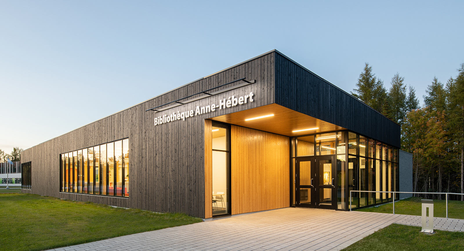 Anne-Hébert Library-0