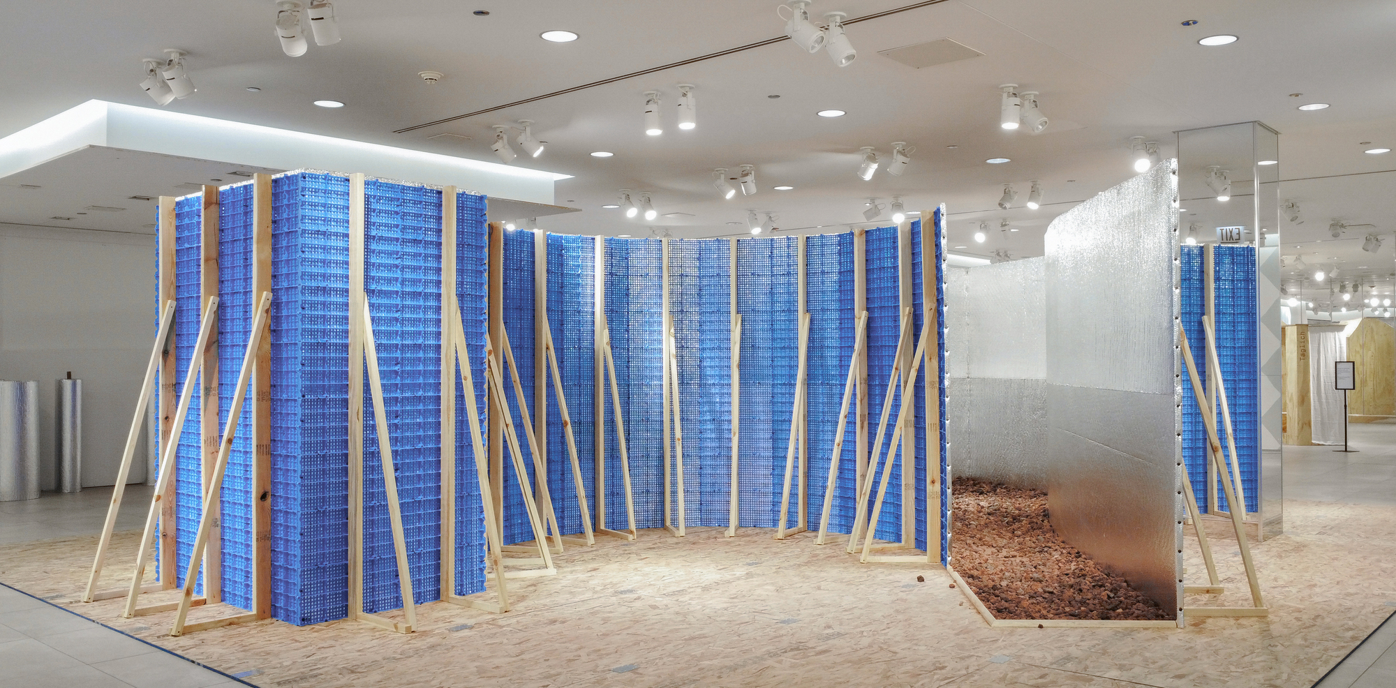 The Embellished, the Transient, and the Critical Installation / Alsar Atelier-29