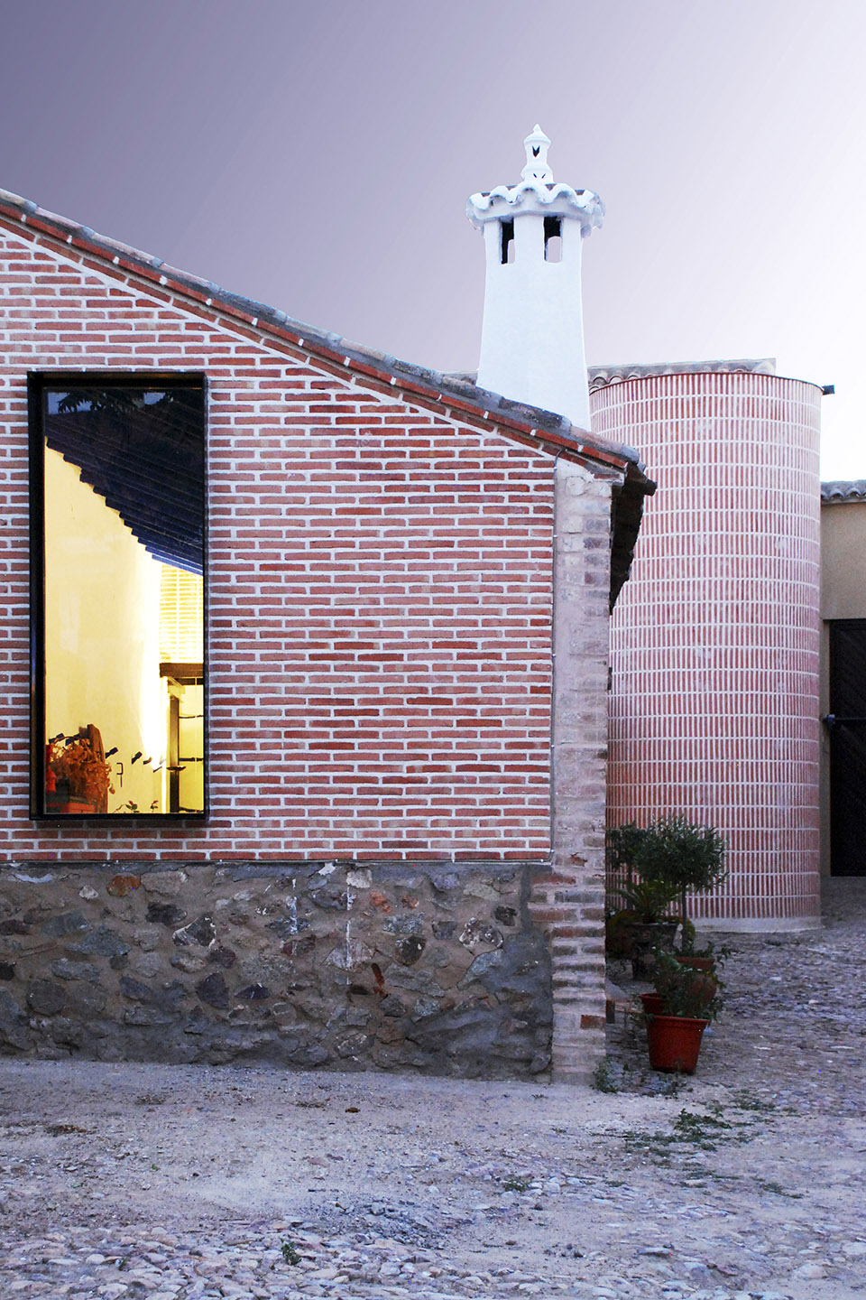 茅草屋的新时代,西班牙 / OOIIO Architecture-6