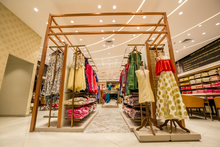 Neeru's 品牌店室内设计-3