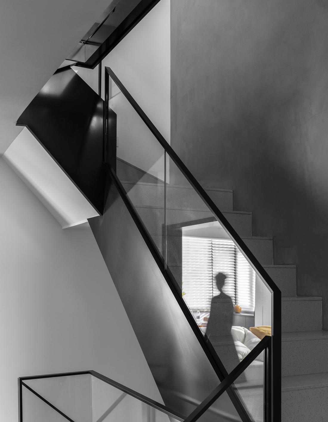 黑白灰的现代气质 · 西厨区与休闲区的完美融合-22