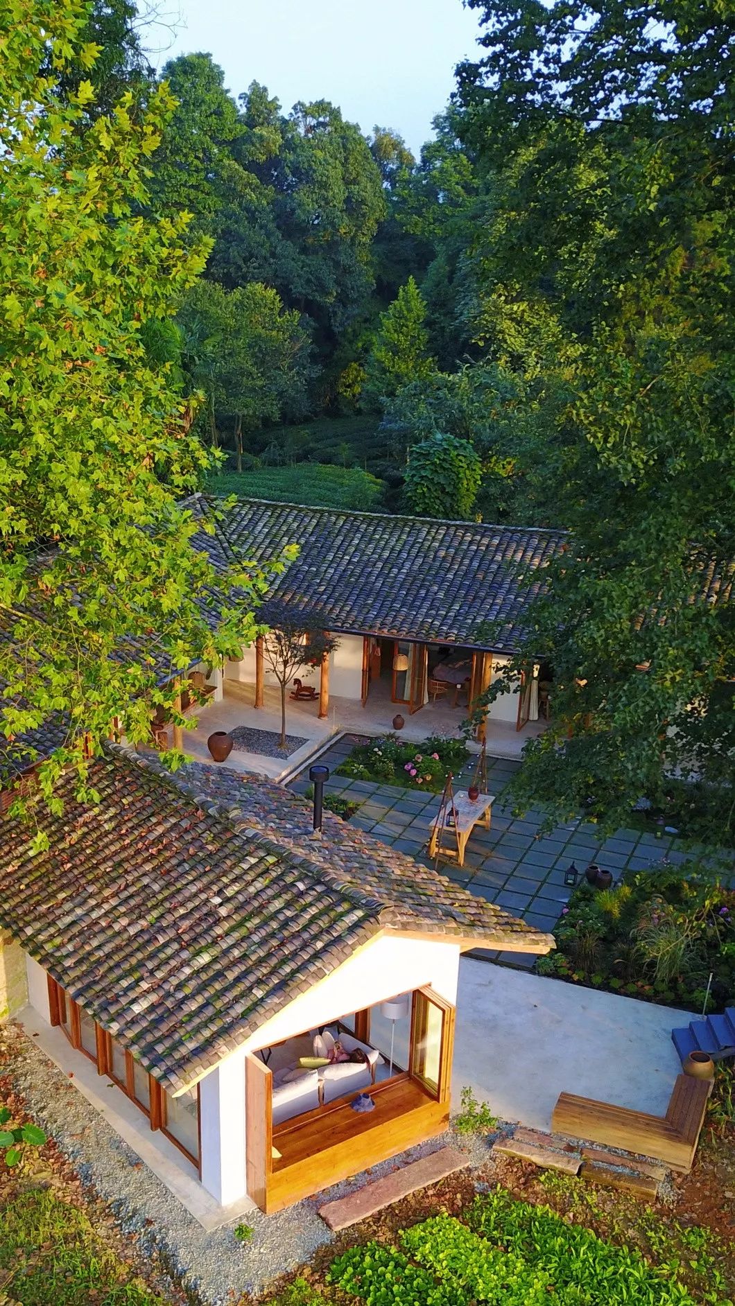 一座院子，度余生-1