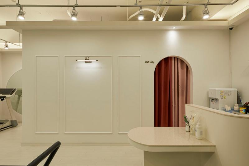 20 平米极简花艺工作室设计-6