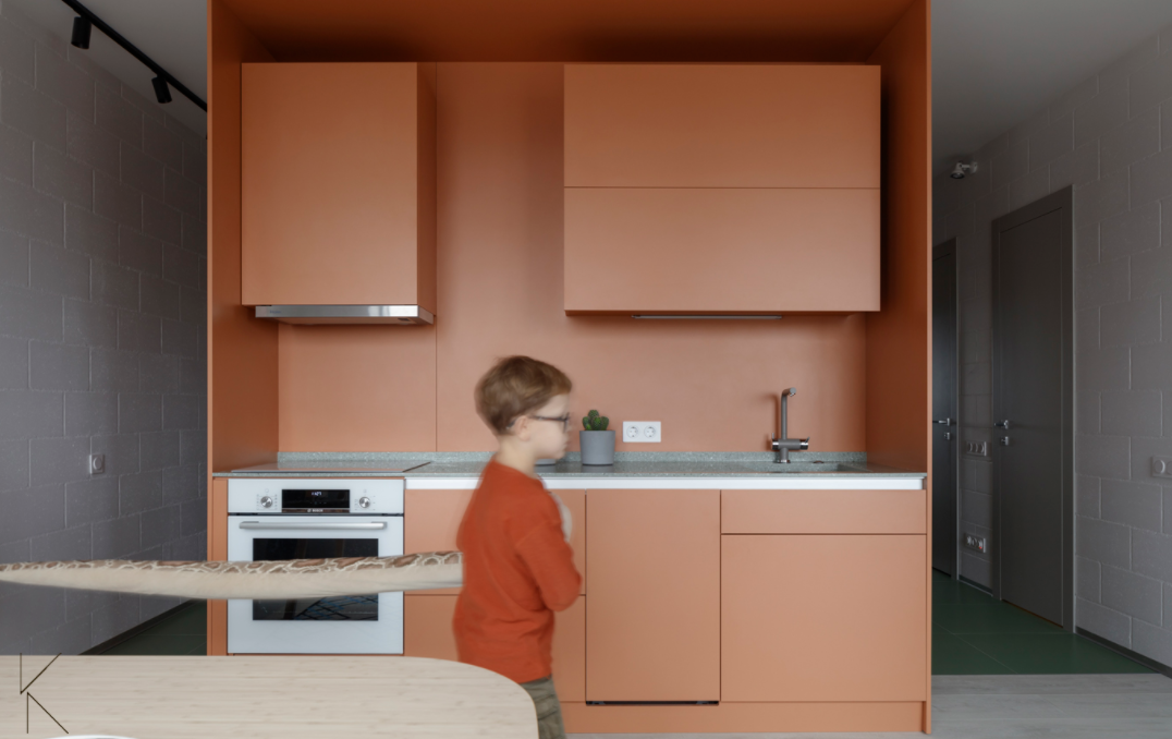 蓝橙碰撞的四口之家丨DVEKATI 设计团队-8