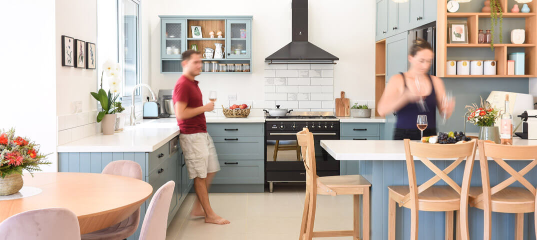 实现基布兹梦想:母亲家的回忆丨室内设计师莉亚·波拉特-0