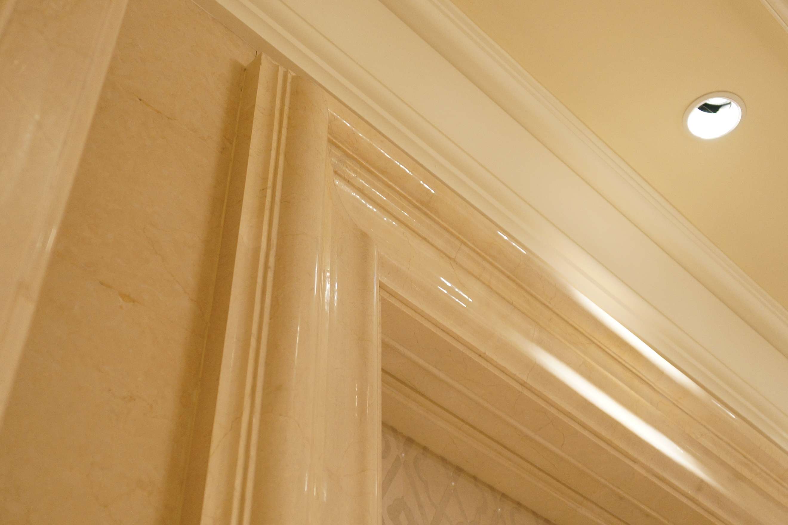 大连城堡酒店大堂区域照片-2-32