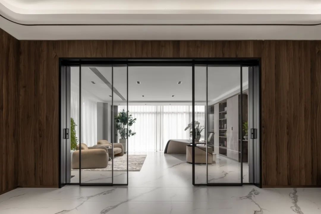 现代简约与自然共生的独栋别墅设计丨艺鸿装饰-35