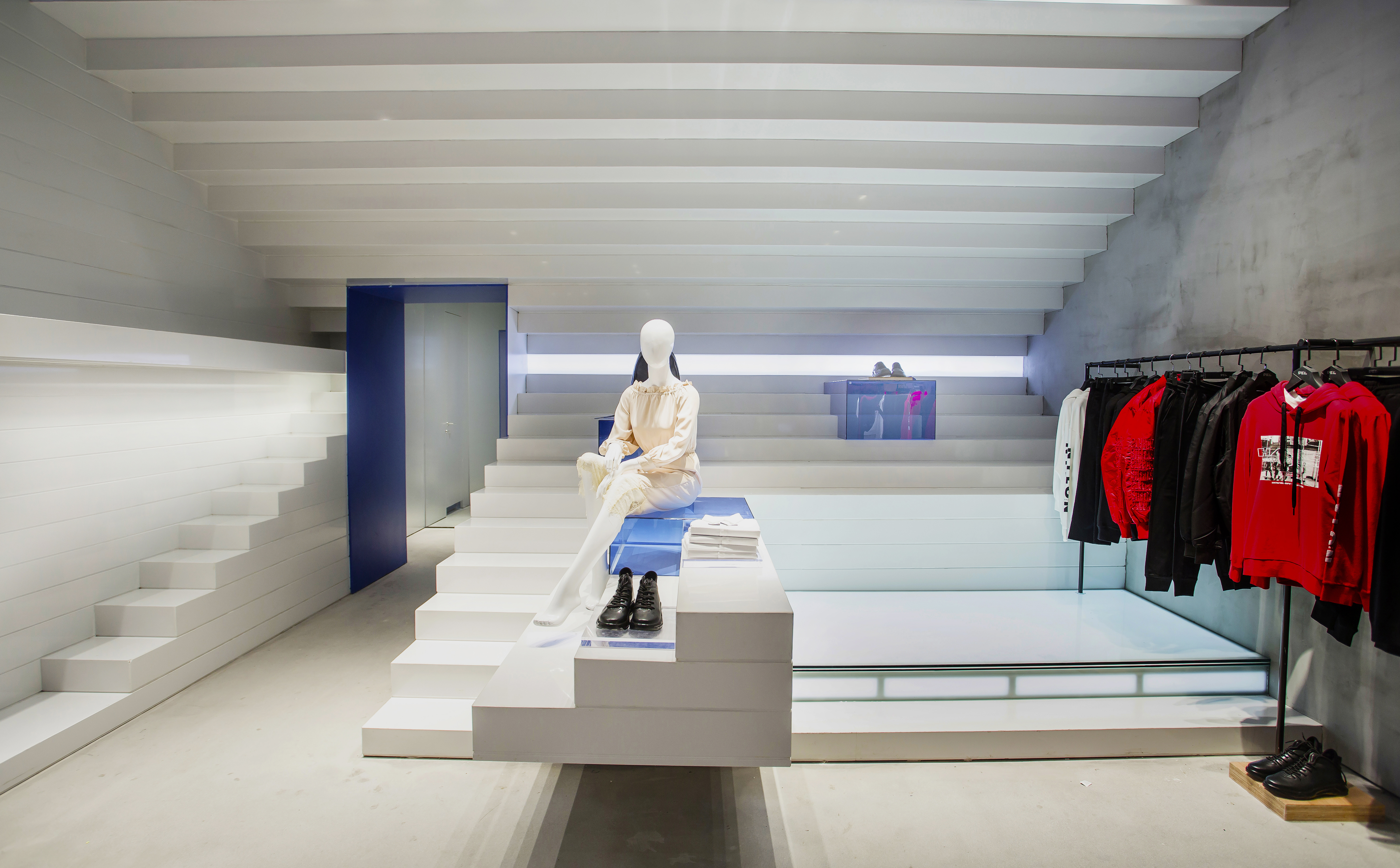 合肥繁华购物街的 CUCH 时尚空间-9