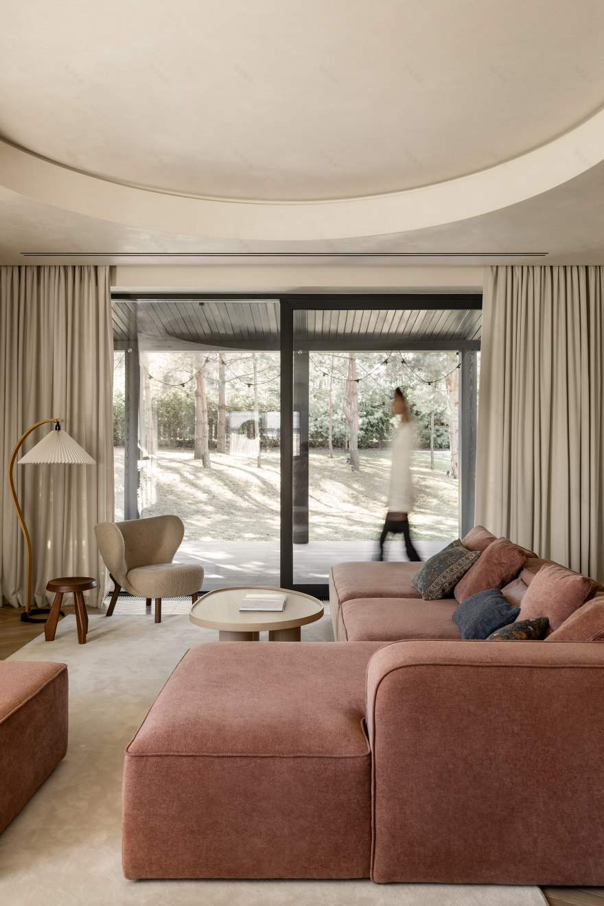 青山别墅(注:house常见可译为房子、住宅、别墅等,这里结合语境GREEN HILLS(青山),别墅表意更合适) 丨UkraineKyiv丨YD interior studio-14