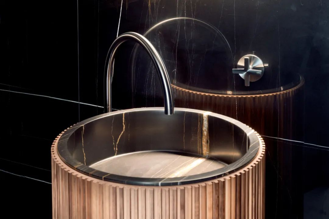 有机建筑哲学融入未来主义设计-39