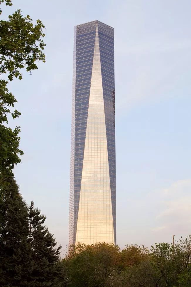 现代主义建筑大师西萨·佩里的一生与标志性作品-68