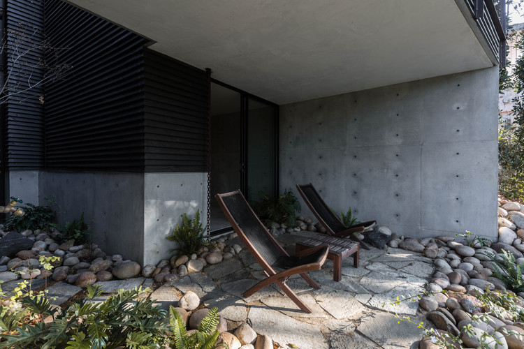 Redwood House 融入峡谷的现代住宅设计-4