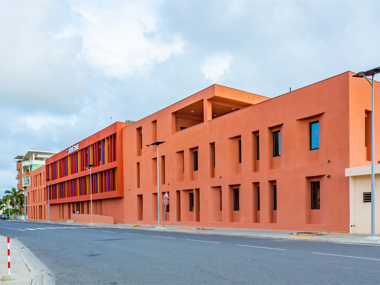 贝宁 SÈMÈONE 中心丨COBLOC Architecture-3