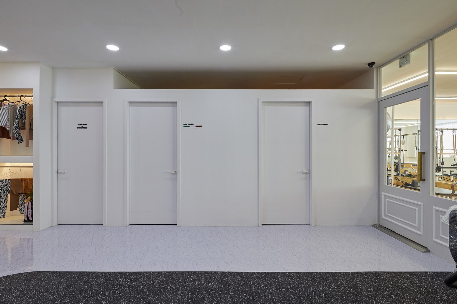 简约 40 平公寓，展现极简生活美学-11