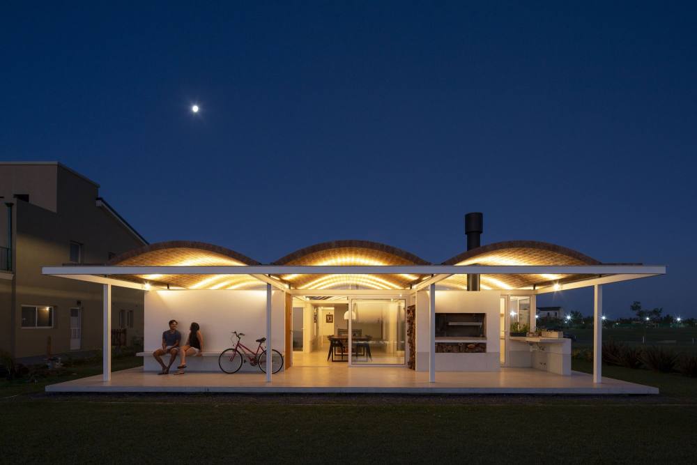 阿根廷Monopoli 住宅，金属框架+瓷屋顶(2021)(Fabrizio Pugliese)设计-28