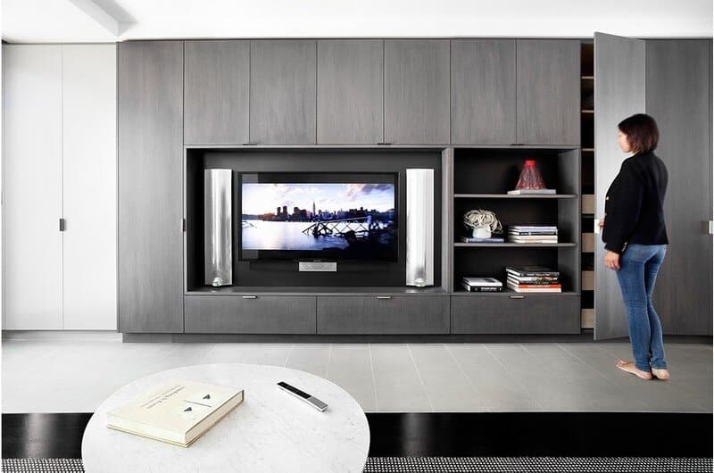 Traditional Toronto House Transformed into Tasteful Modern Home-31