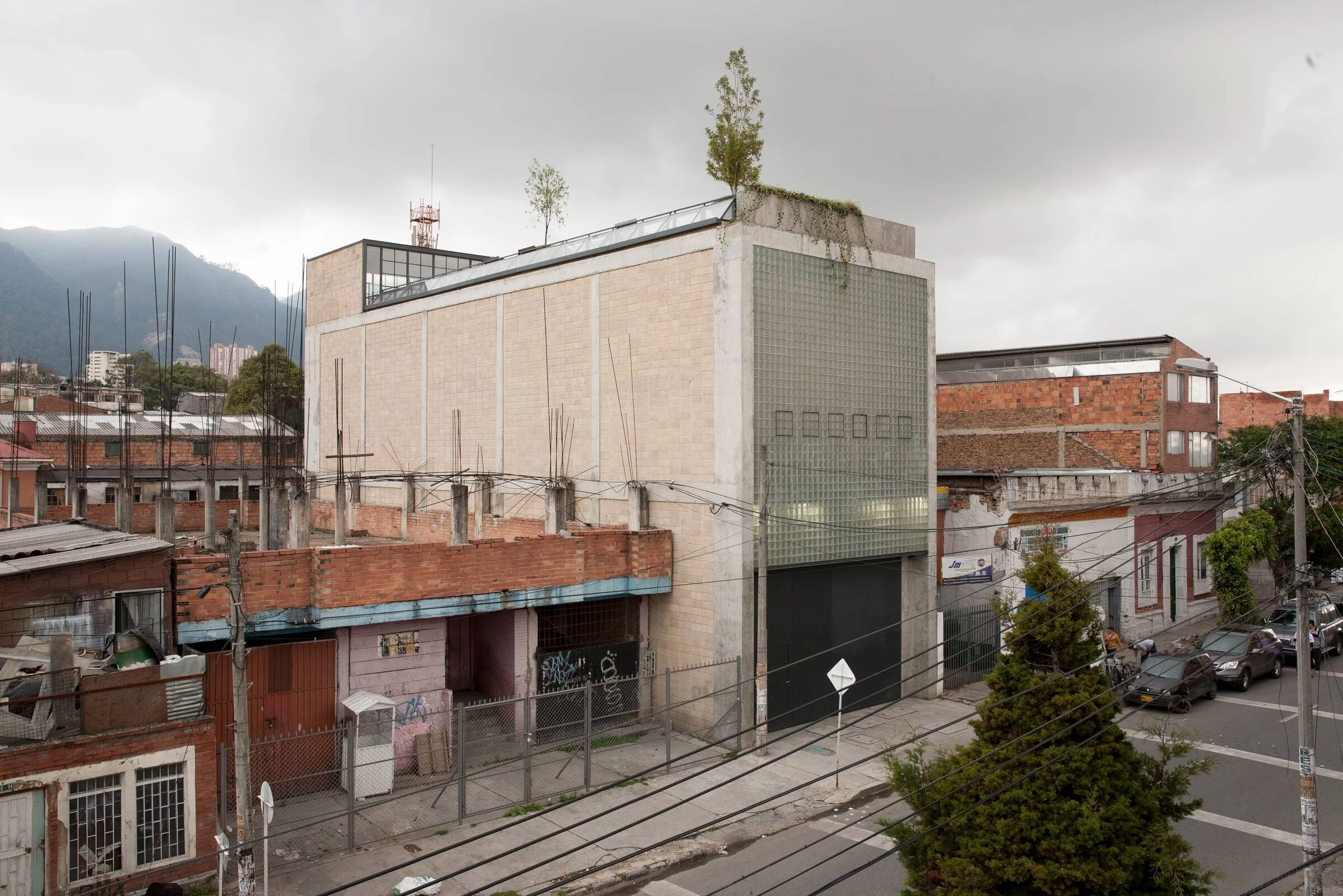 哥伦比亚艺术工厂· Doris Salcedo 雕塑工作室-23