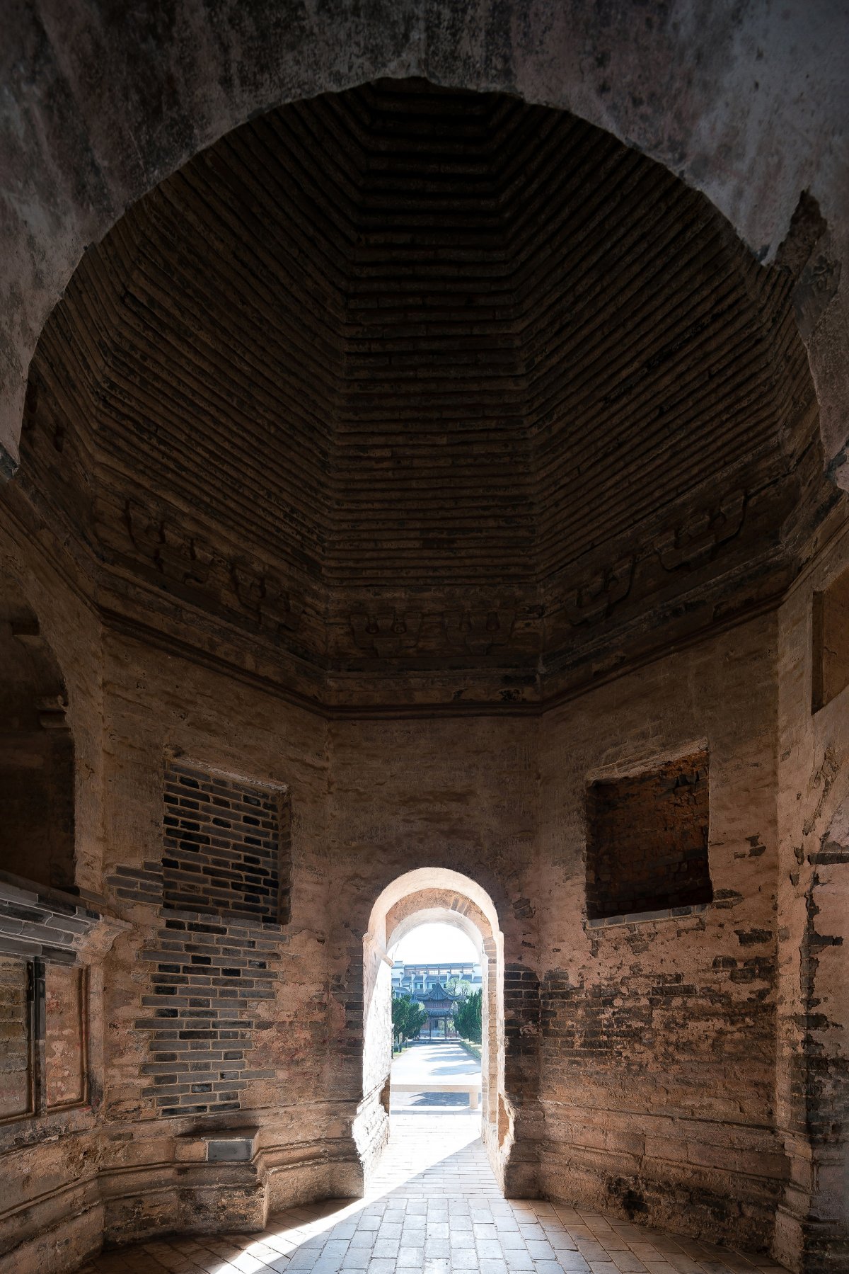 诗莉莉漫戈塔·天榕庄度假村丨中国黄山丨埂上设计-0