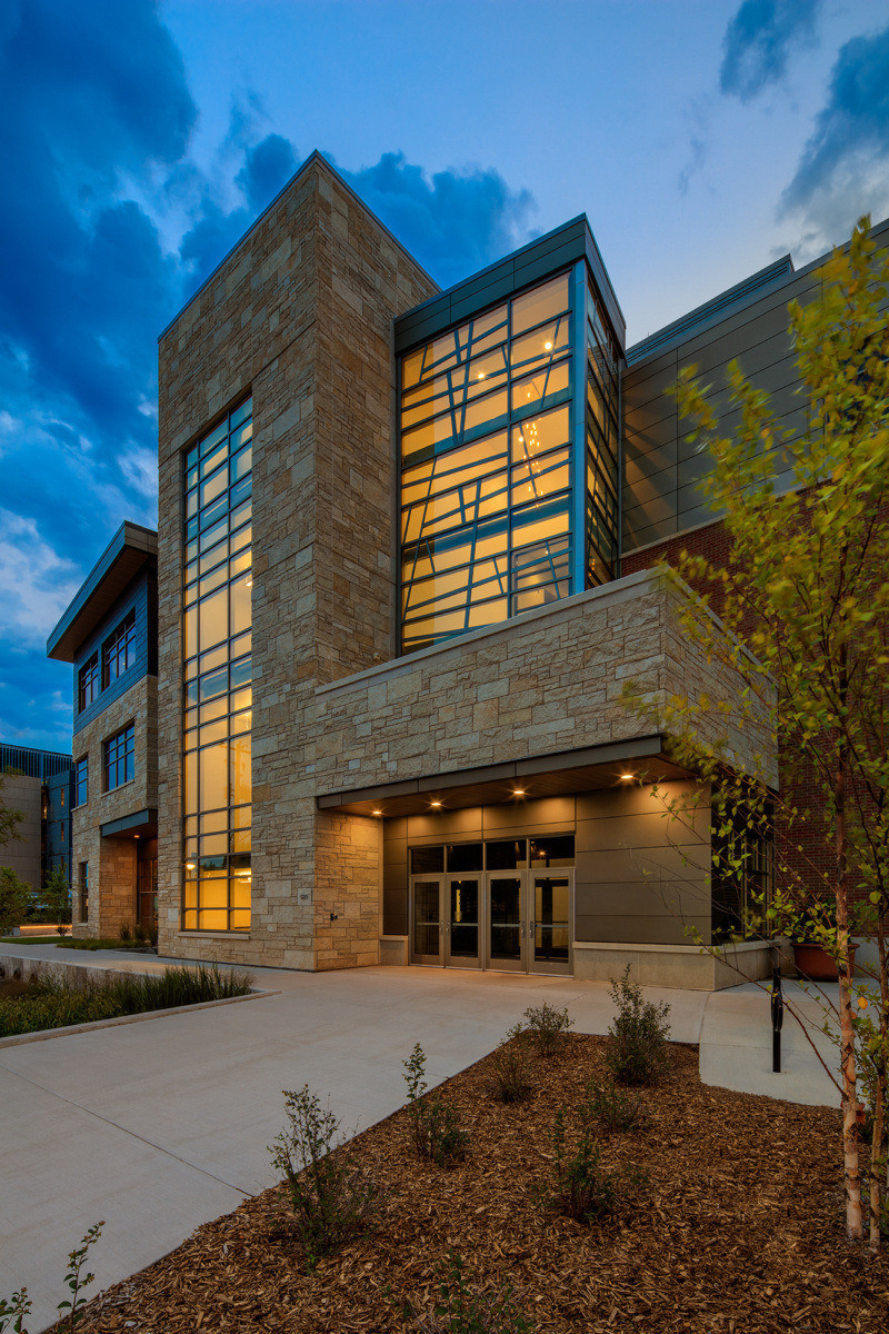 威斯康星大学·拉克罗斯“U”学生联盟中心-14