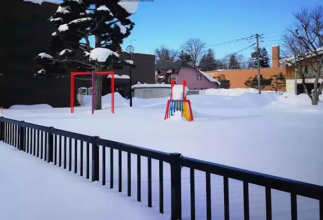 看看日本幼儿园环境细节，培养幼儿秩序感！-5